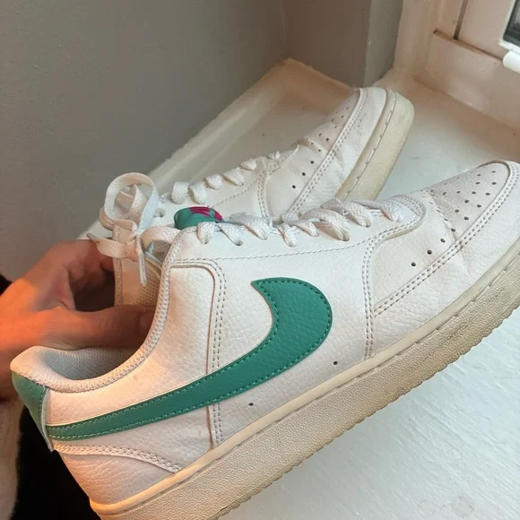 Nike Court Vision Low White Teal Swoosh Sneakers Women’s 9.5 - Picture 8 of 8